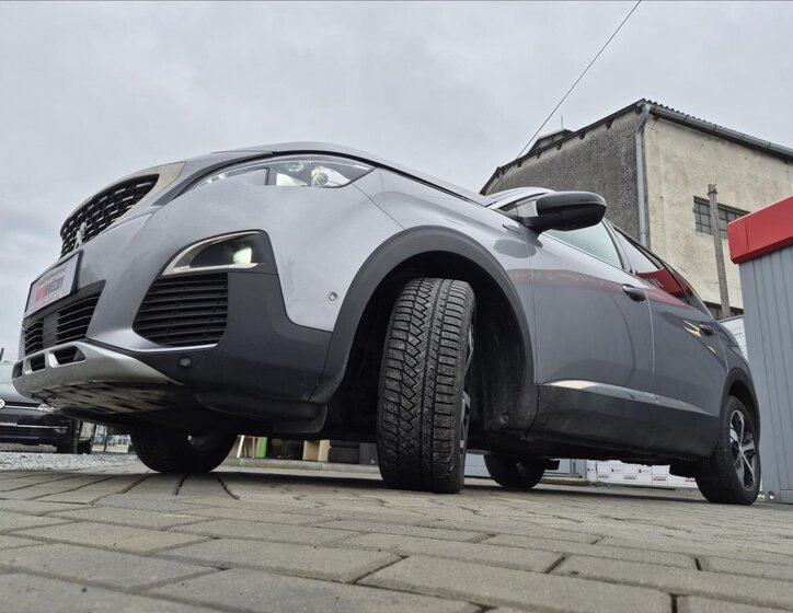 Peugeot 5008 MPV 1,6 l 133 kw