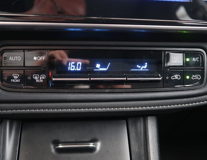 Toyota Auris Hatchback 1,6 l 97 kw