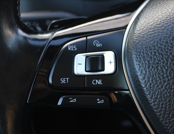 Volkswagen Sharan MPV 2,0 l 135 kw