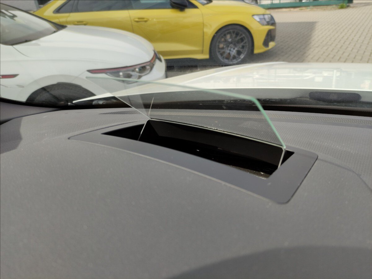 Volkswagen Tiguan SUV / Terénní 1,5 l 110 kw