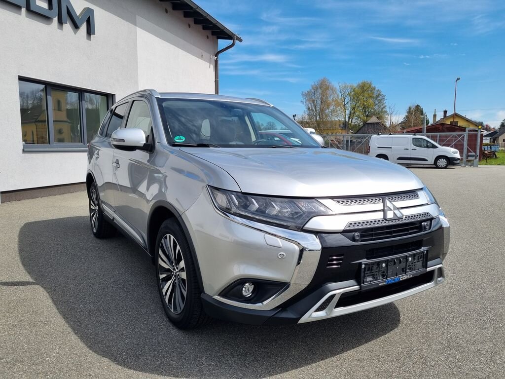 Mitsubishi Outlander SUV / Terénní 2,0 l 110 kw