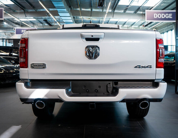 Dodge RAM Pick-up 5,7 l 291 kw