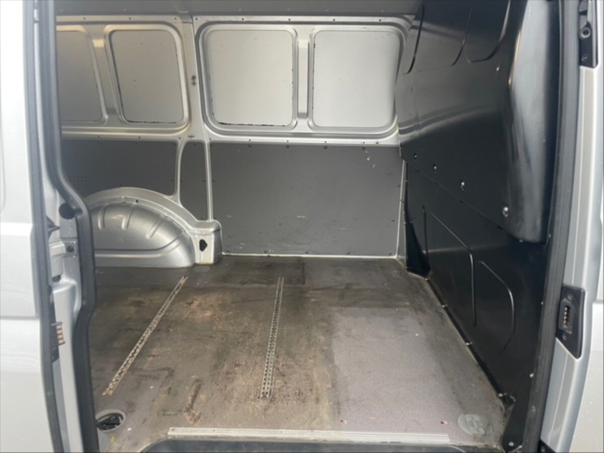 Volkswagen Transporter Skříň 2,0 l 81 kw