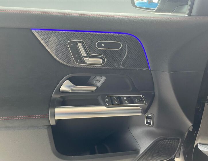 Mercedes-Benz GLA 10