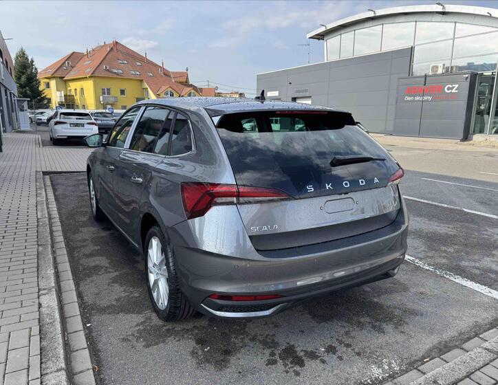 Škoda Scala 5