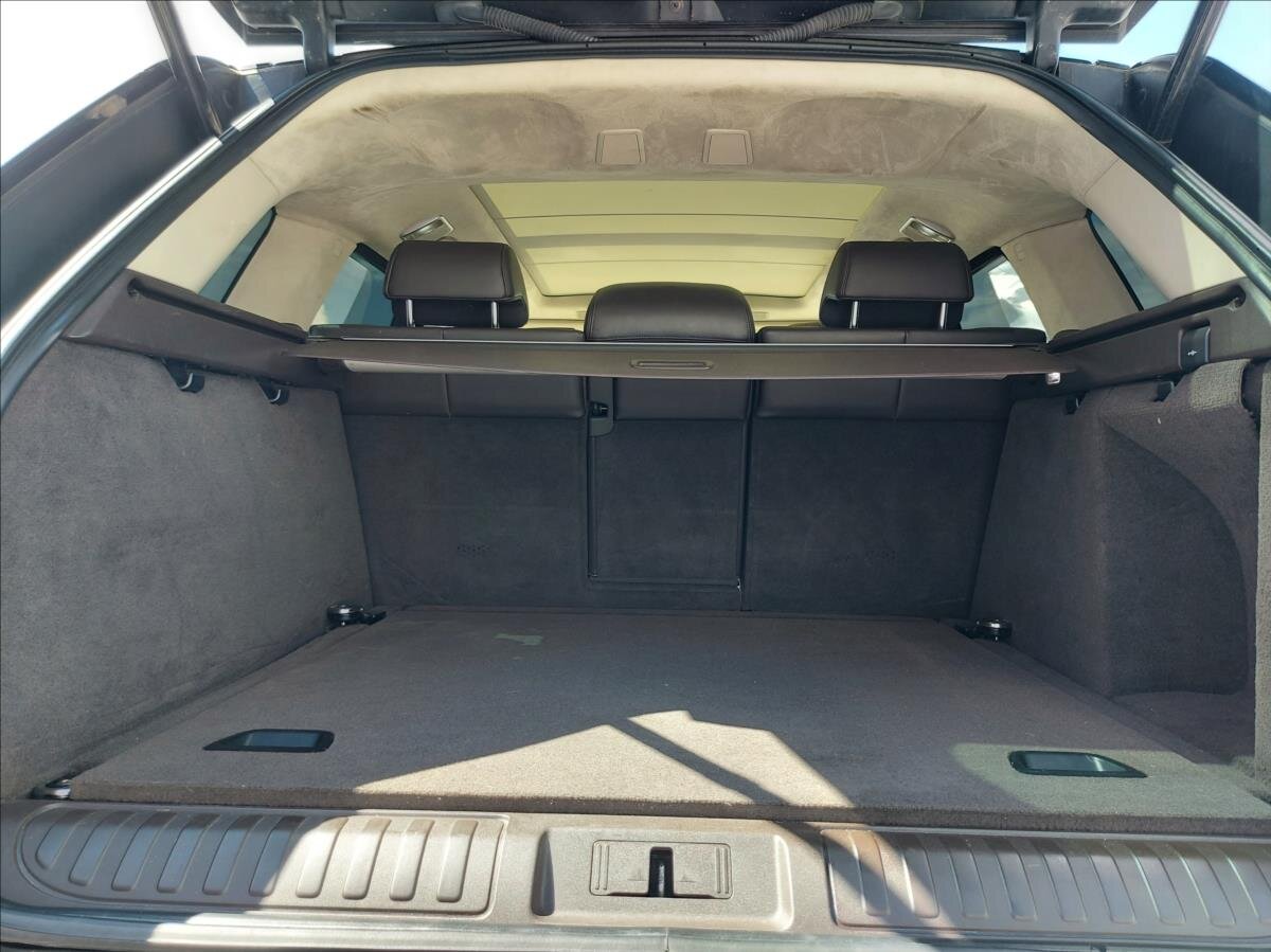 Land Rover Range Rover Sport SUV 5,0 l 375 kw