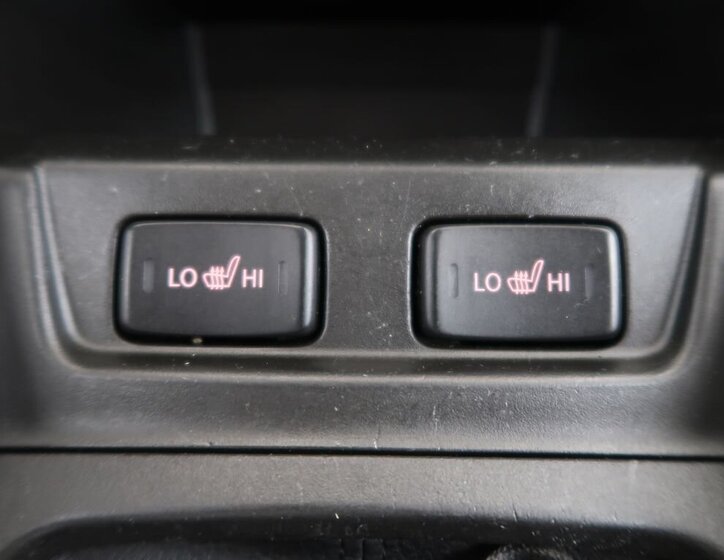 Suzuki Vitara SUV / Terénní 1,4 l 95 kw