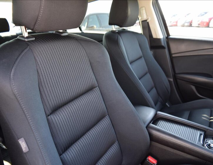 Mazda 6 Sedan / Limuzína 2,5 l 141 kw