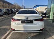 Lexus ES 300h Sedan / Limuzína 2,5 l 160 kw