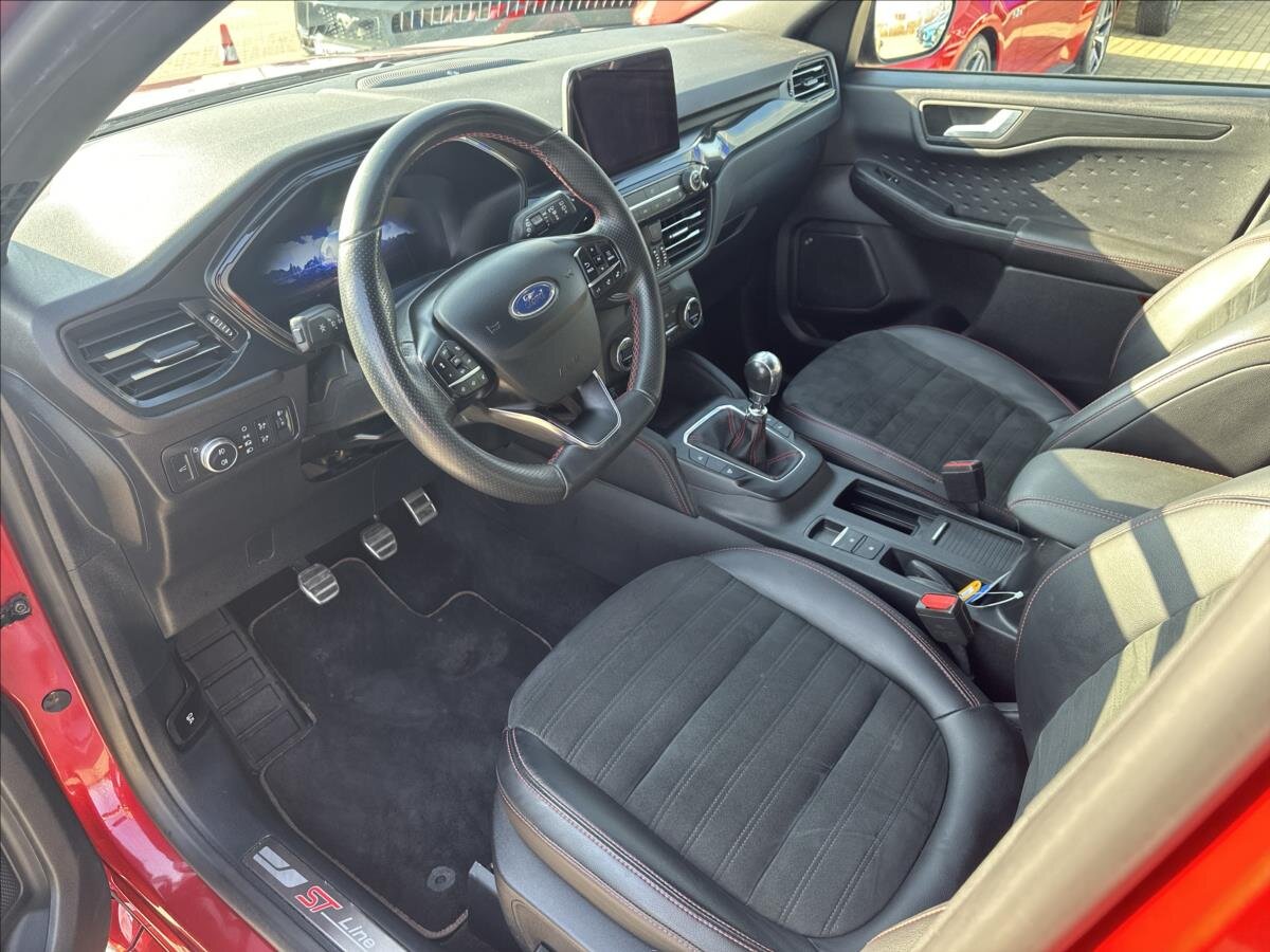 Ford Kuga SUV / Terénní 1,5 l 110 kw