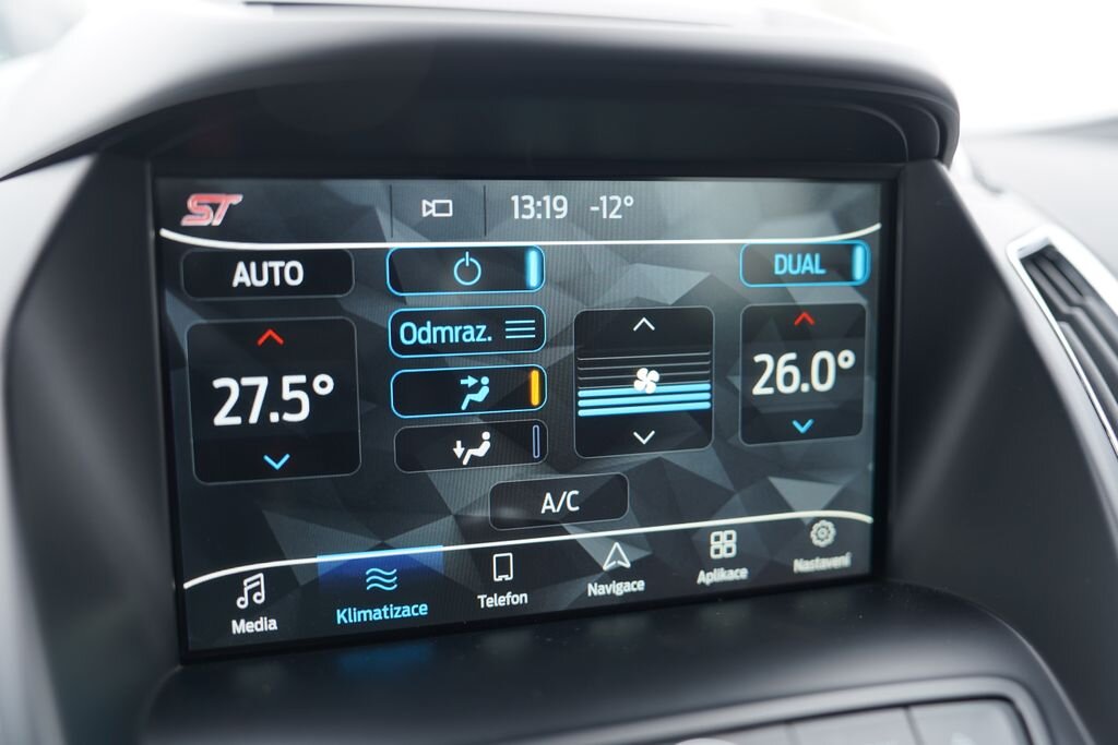 Ford Kuga SUV 2,0 l 132 kw