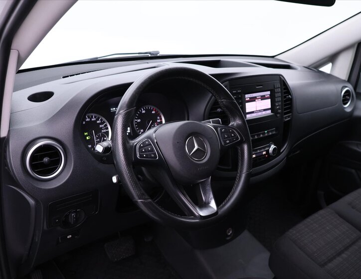 Mercedes-Benz Vito 24