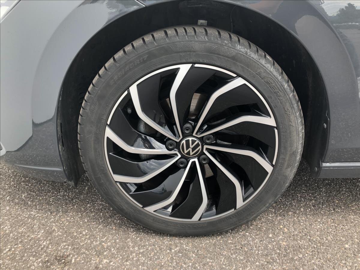 Volkswagen Golf Hatchback 1,5 l 96 kw