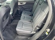 Audi Q7 17