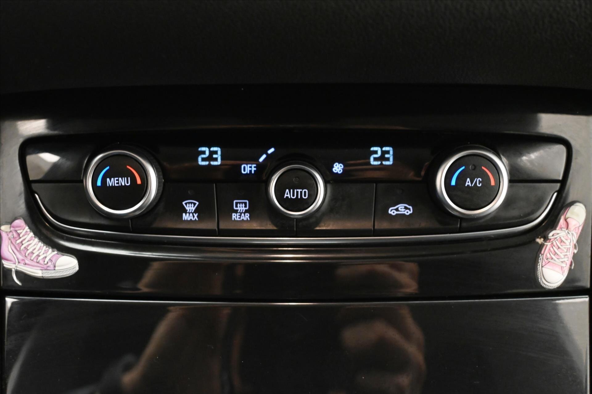 Opel Grandland X SUV 1,6 l 88 kw