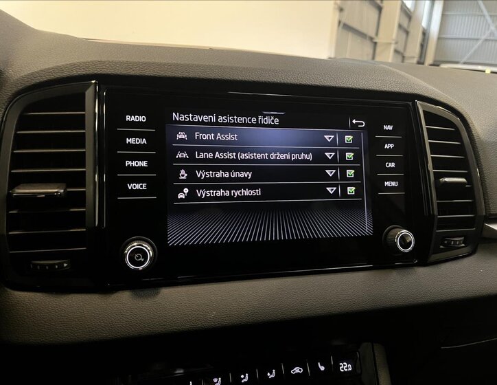 Škoda Karoq SUV / Terénní 1,5 l 110 kw