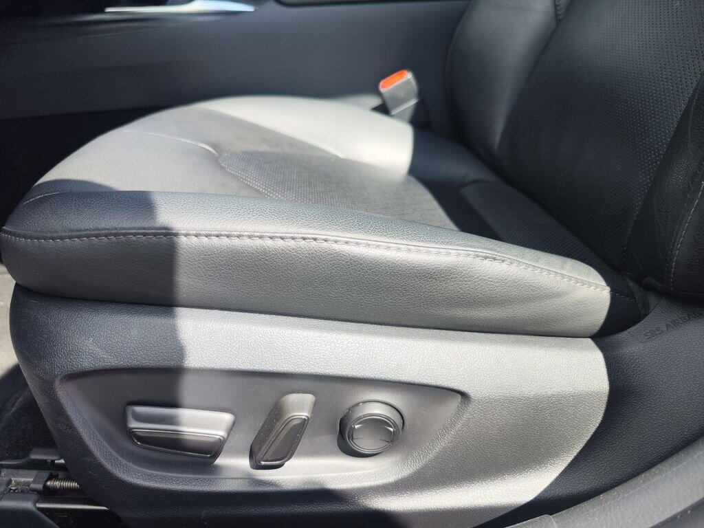 Toyota Camry Sedan / Limuzína 2,5 l 160 kw
