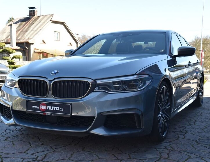 BMW Řada 5 Sedan / Limuzína 4,4 l 340 kw