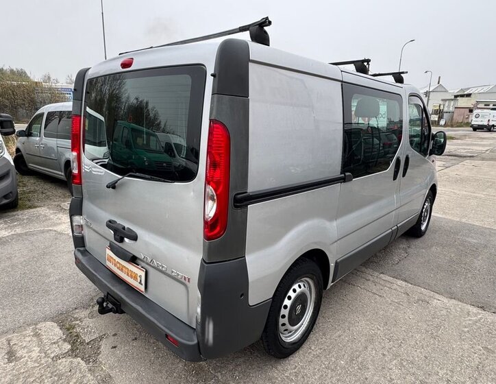 Opel Vivaro VAN / Minibus 2,0 l 84 kw