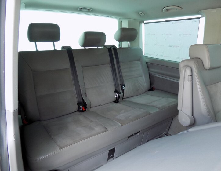 Volkswagen Multivan 21