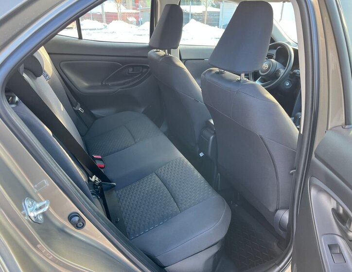 Toyota Yaris Cross 16