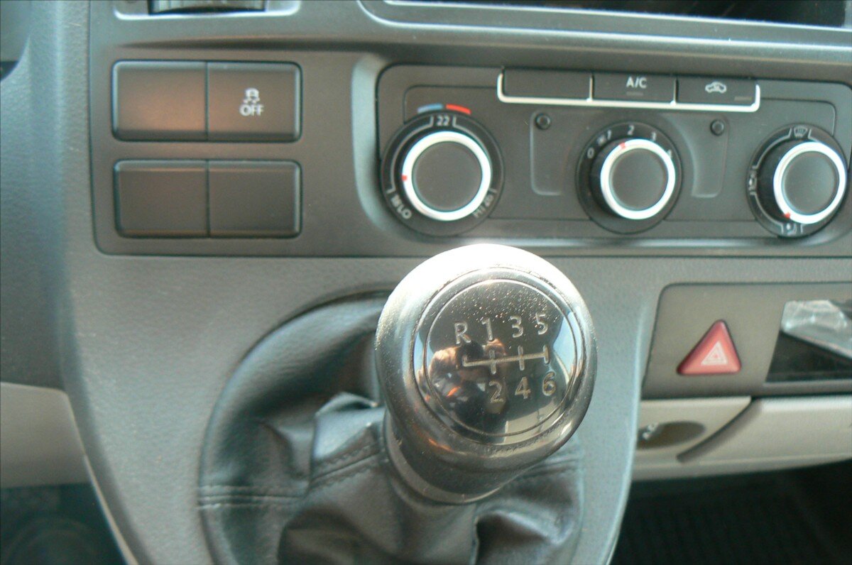 Volkswagen Transporter Sklápěč 2,0 l 103 kw