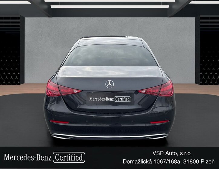 Mercedes-Benz Třídy C Sedan / Limuzína 2,0 l 147 kw