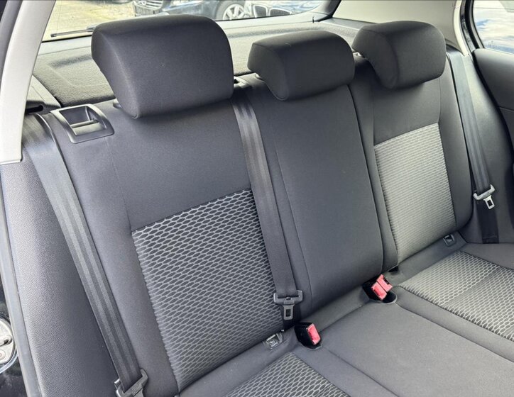 Volkswagen Golf Hatchback 1,6 l 77 kw