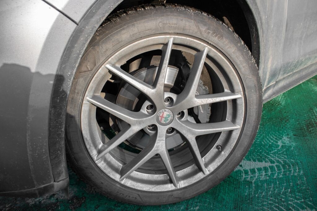 Alfa Romeo Stelvio SUV 2,0 l 206 kw