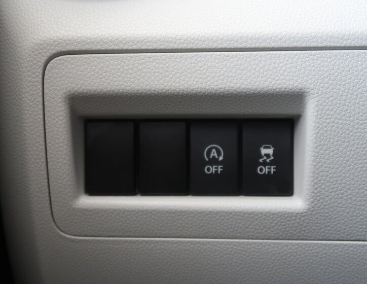 Suzuki Ignis SUV 1,2 l 66 kw