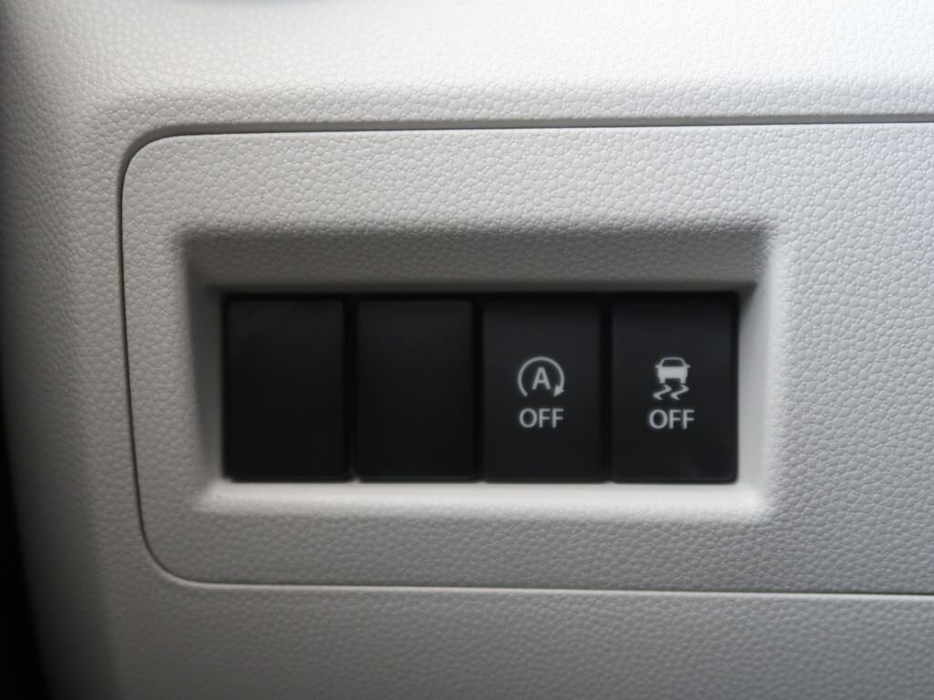 Suzuki Ignis SUV 1,2 l 66 kw