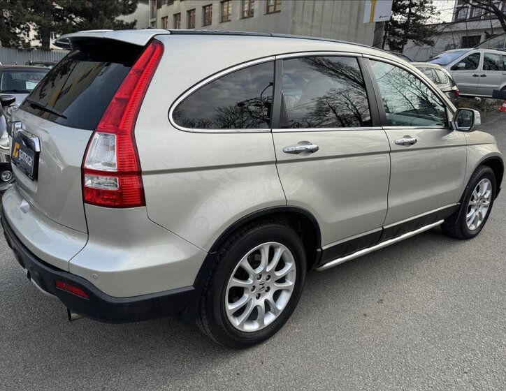 Honda CR-V SUV / Terénní 2,0 l 110 kw