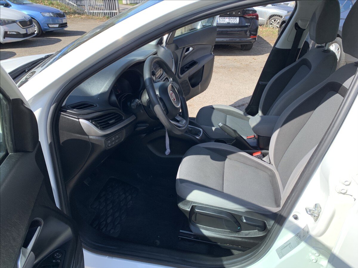 Fiat Tipo Sedan / Limuzína 1,4 l 70 kw