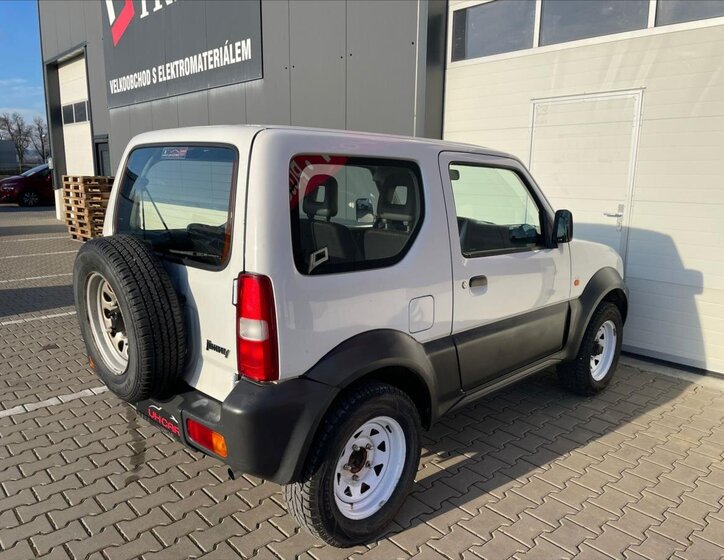 Suzuki Jimny 5