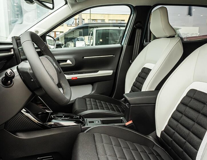 Citroën C3 Aircross SUV / Terénní 1,2 l 107 kw