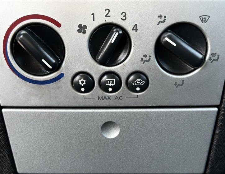 Opel Meriva MPV 1,6 l 74 kw