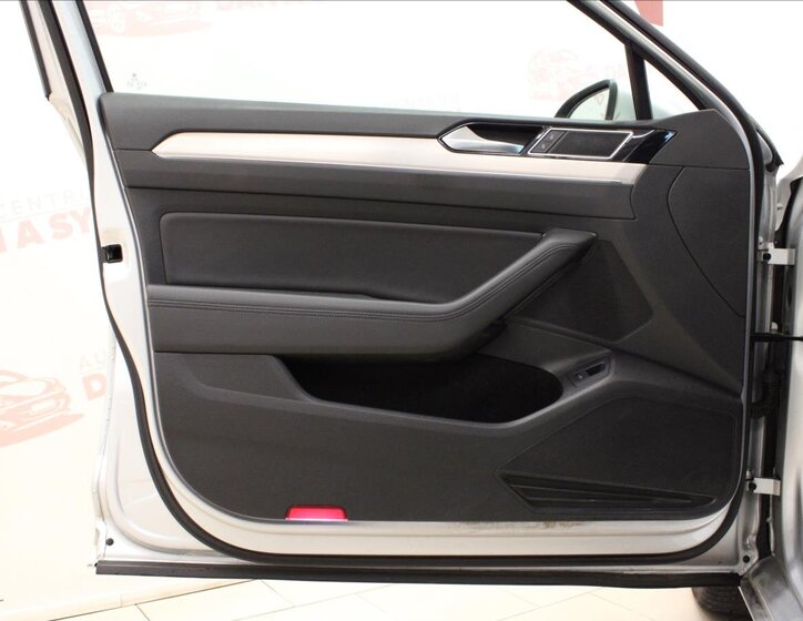 Volkswagen Passat Kombi 2,0 l 110 kw