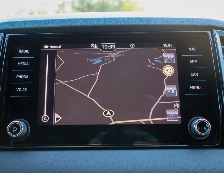 Škoda Karoq SUV / Terénní 2,0 l 110 kw