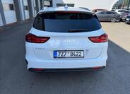 KIA Ceed 4