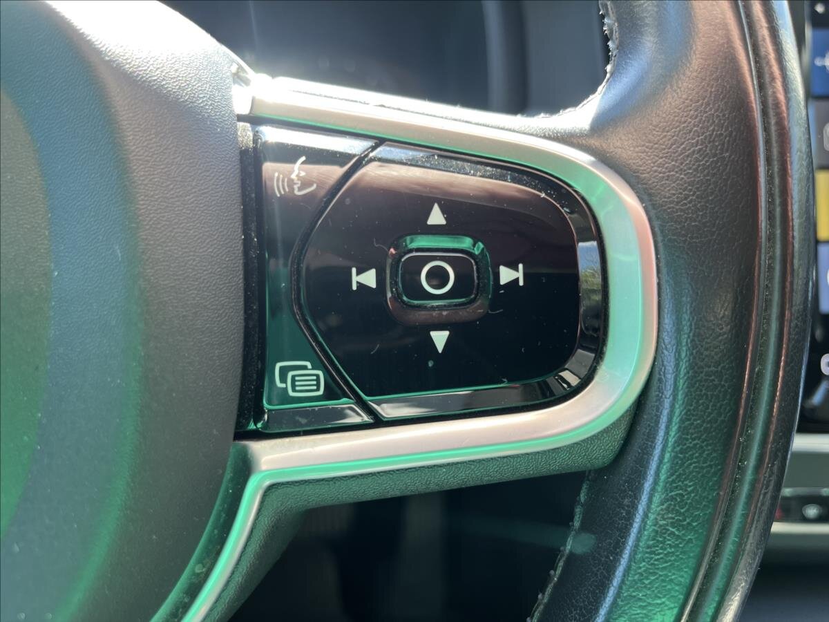 Volvo V90 Kombi 2,0 l 145 kw