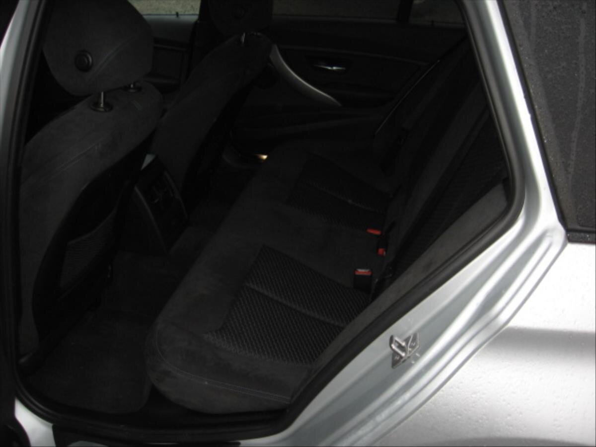 BMW Řada 3 Kombi 2,0 l 105 kw