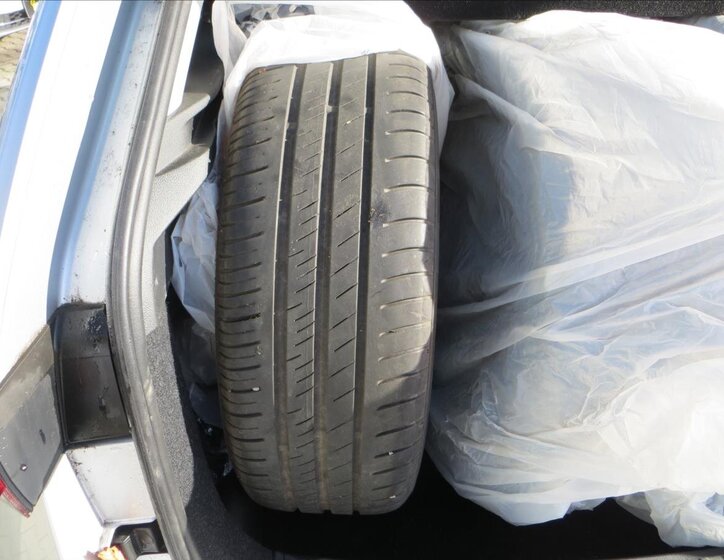 Škoda Scala Hatchback 999,0 70 kw