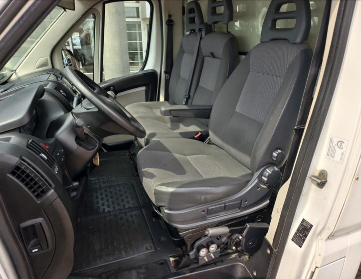 Peugeot Boxer Valník 2,2 l 96 kw