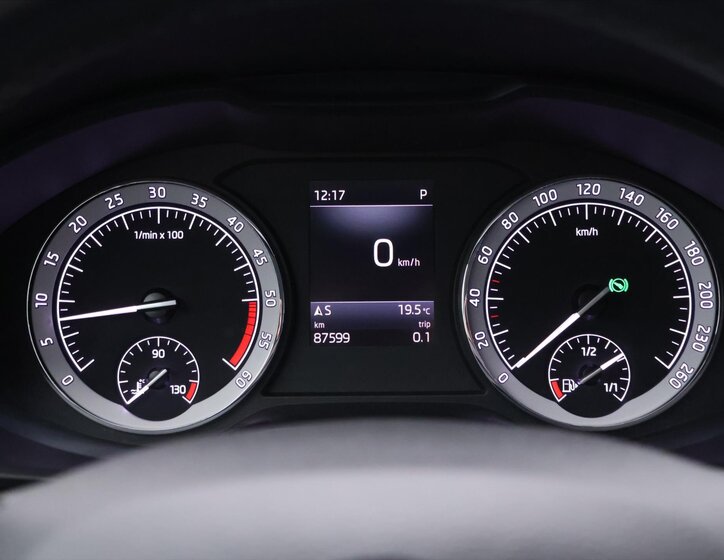 Škoda Karoq SUV / Terénní 2,0 l 110 kw