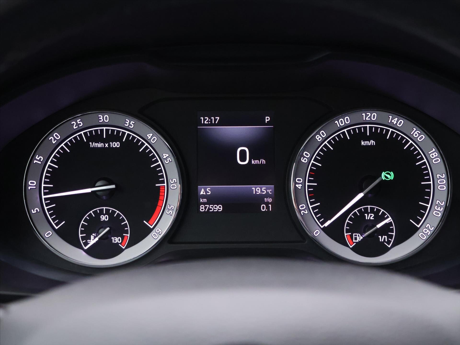 Škoda Karoq SUV / Terénní 2,0 l 110 kw