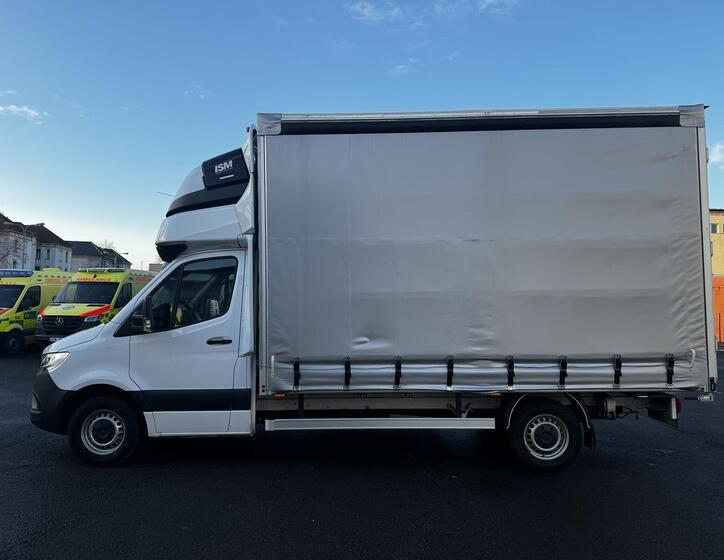 Mercedes-Benz Sprinter 2