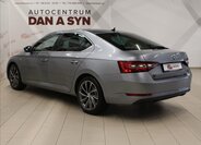Škoda Superb Sedan / Limuzína 1,8 l 132 kw