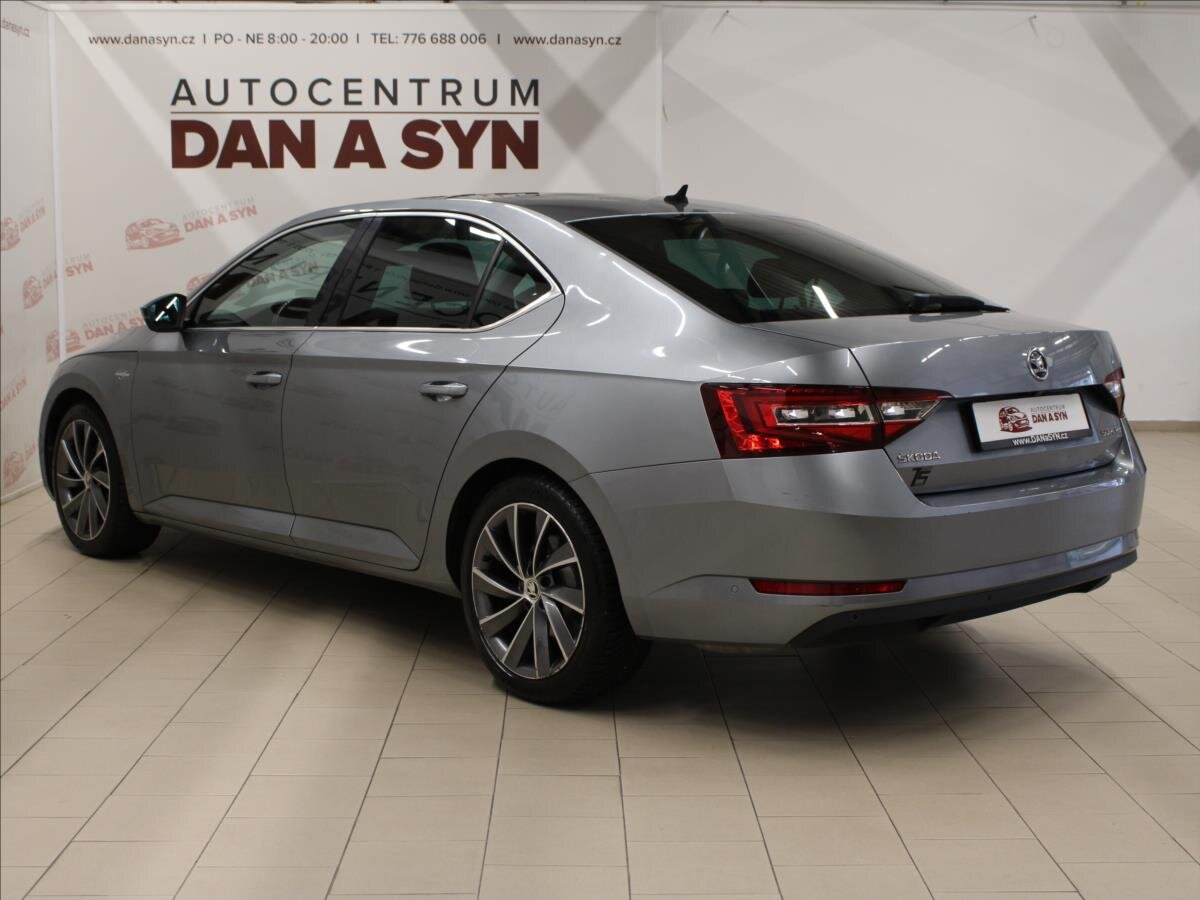 Škoda Superb Sedan / Limuzína 1,8 l 132 kw
