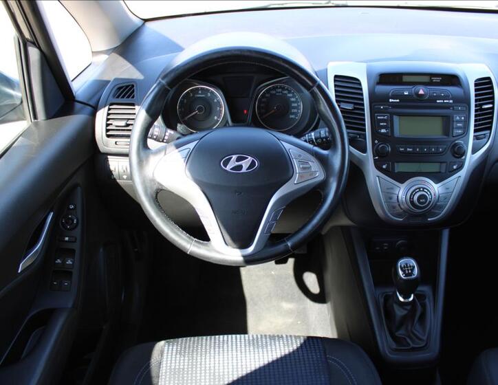 Hyundai ix20 12