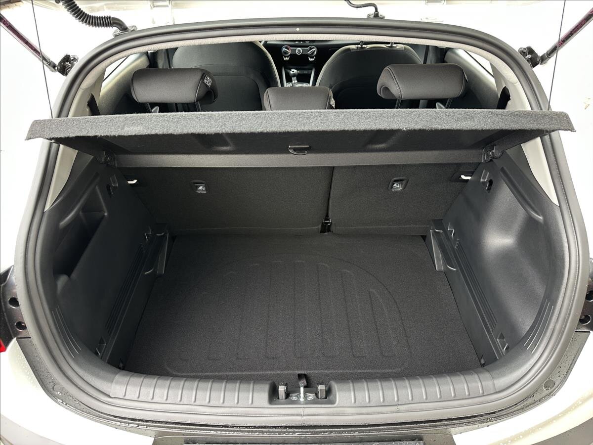 KIA Stonic CUV / Crossover 0,0 74 kw